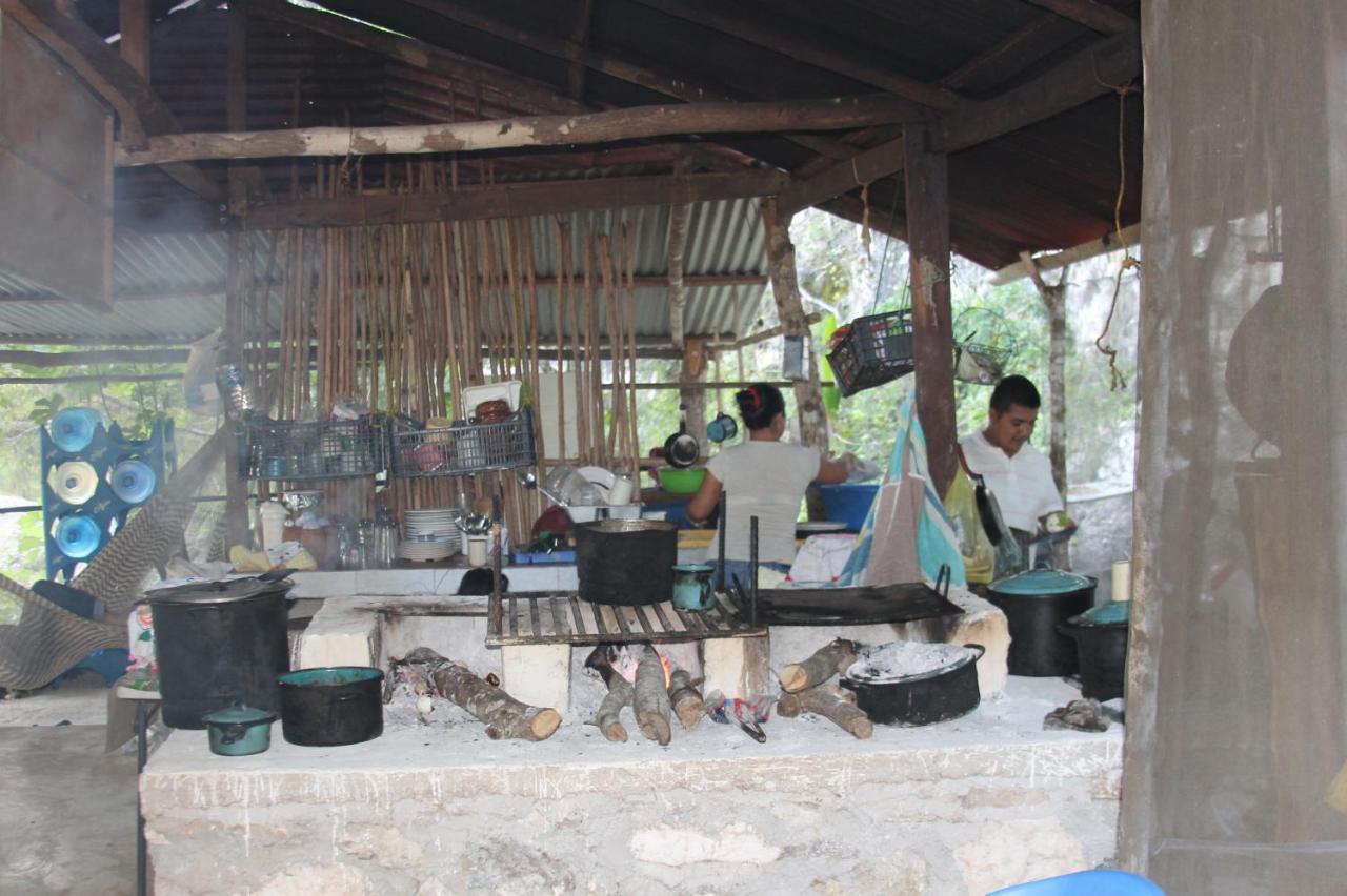 Campamento Yaax Che en Calakmul Conhuas Buitenkant foto