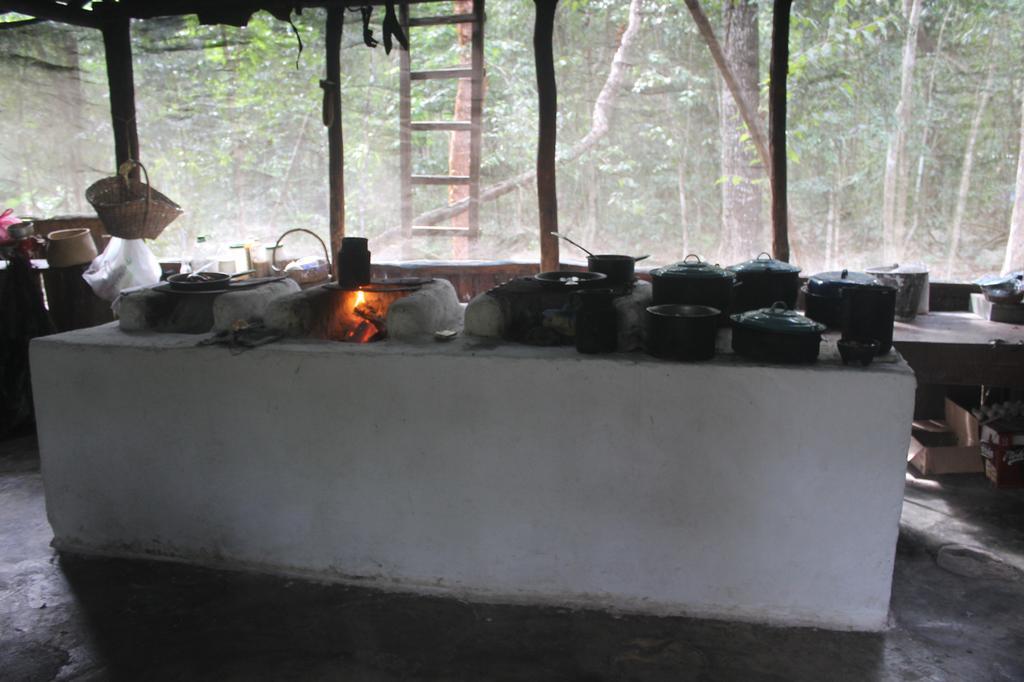 Campamento Yaax Che en Calakmul Conhuas Buitenkant foto