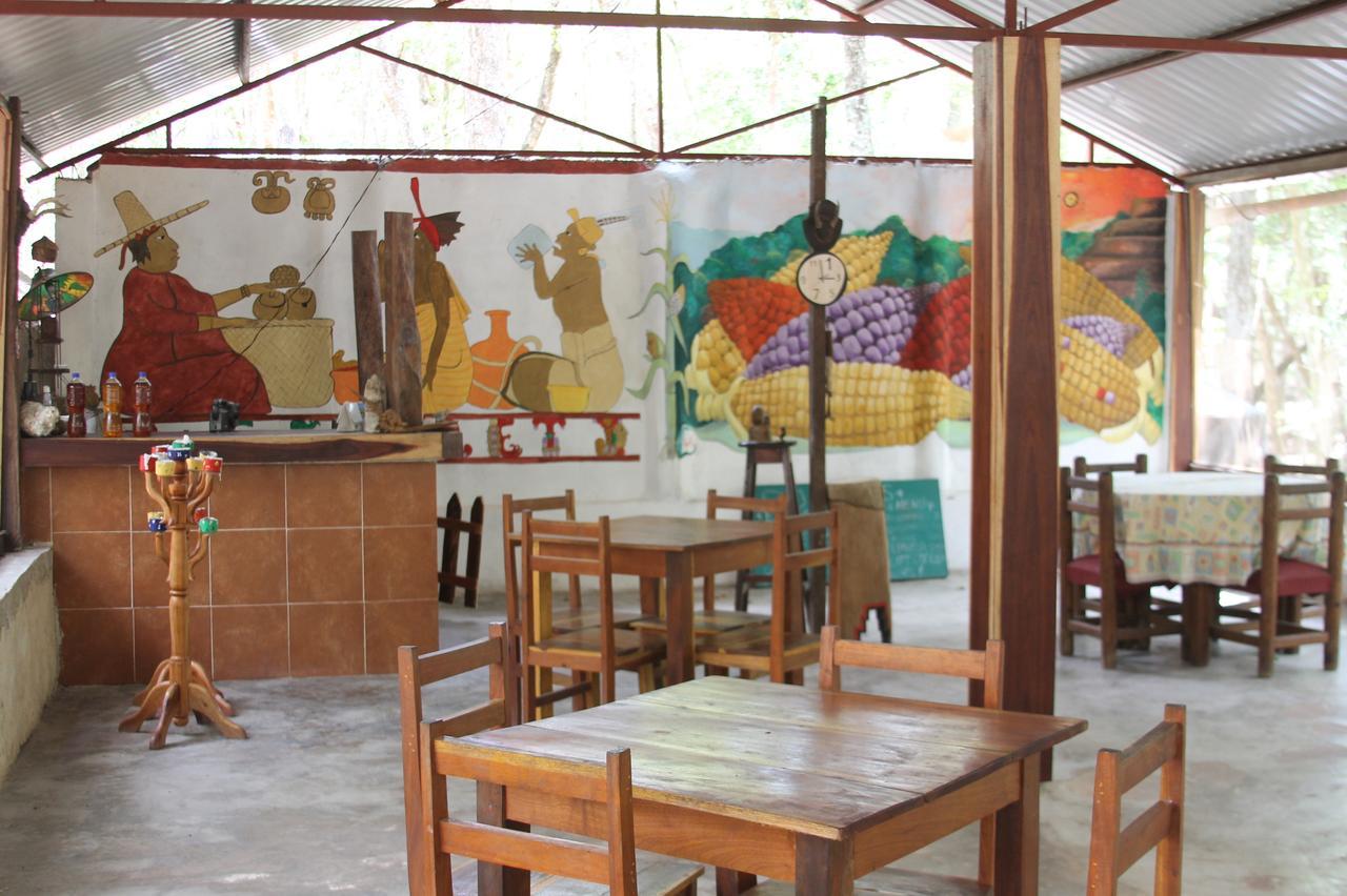 Campamento Yaax Che en Calakmul Conhuas Buitenkant foto